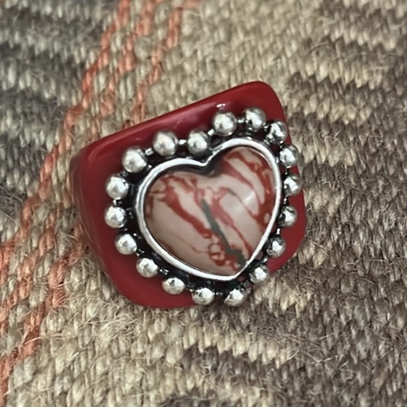 🌵SOLD🌵NWOT Free People Studded Heart Ring - Picture 2 of 8